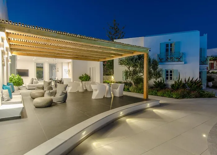 Lianos Village Otel 3*