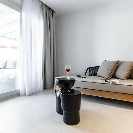 Lianos Village 3*