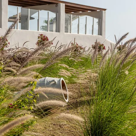 Lianos Village Hotel