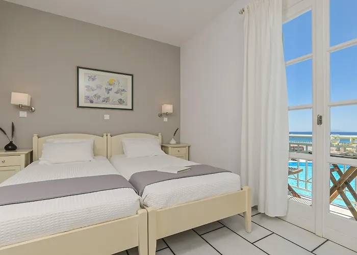 Hotel Lianos Village