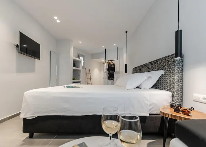 Lianos Village Стелида